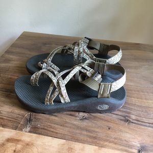 Hardly worn Chacos Size 7
